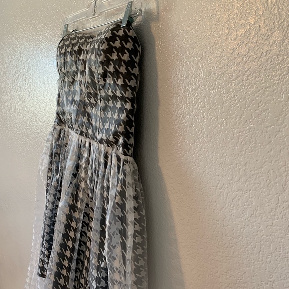 Asos strapless party dress - new with tags - Picture 3 of 8